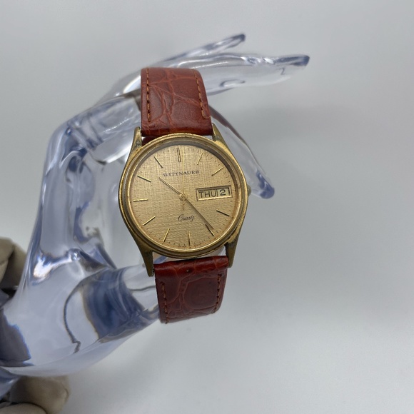 Gold and Brown Men's Watch - Picture 7 of 9